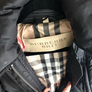 Burberry Women’s Coat Size S